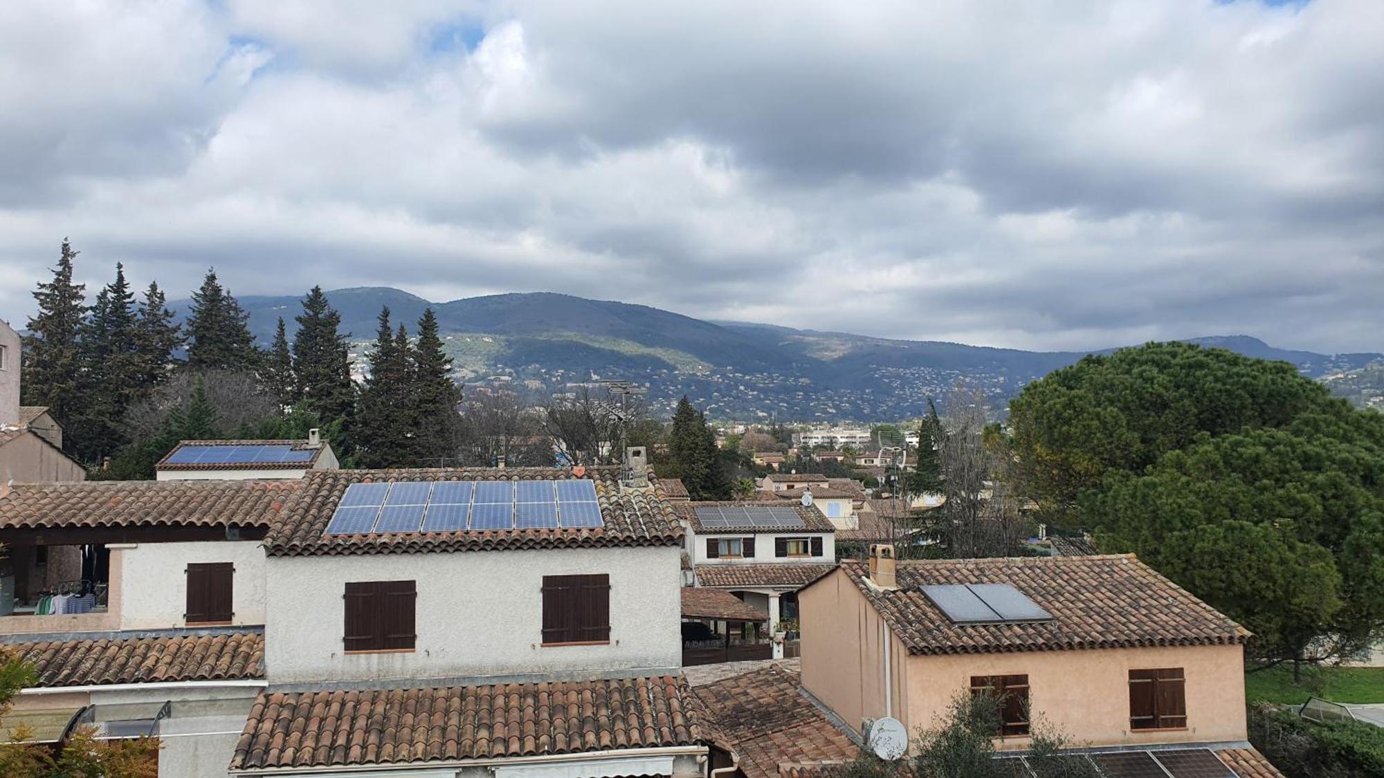 Auberge Les Aromes Grasse Bagian luar foto