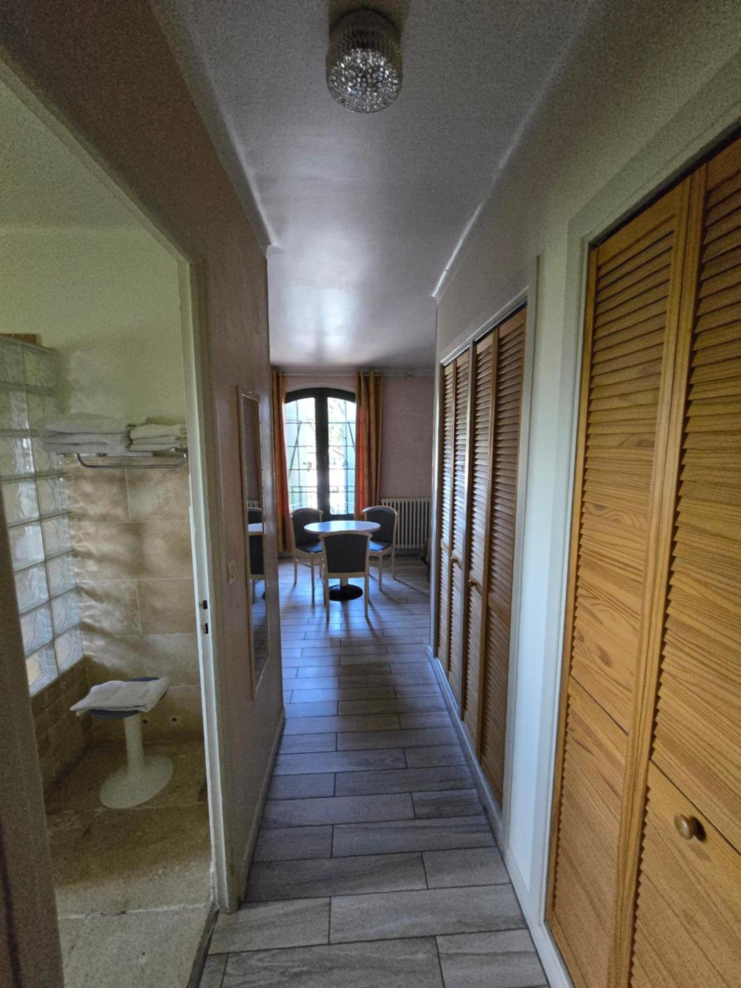 Auberge Les Aromes Grasse Bagian luar foto