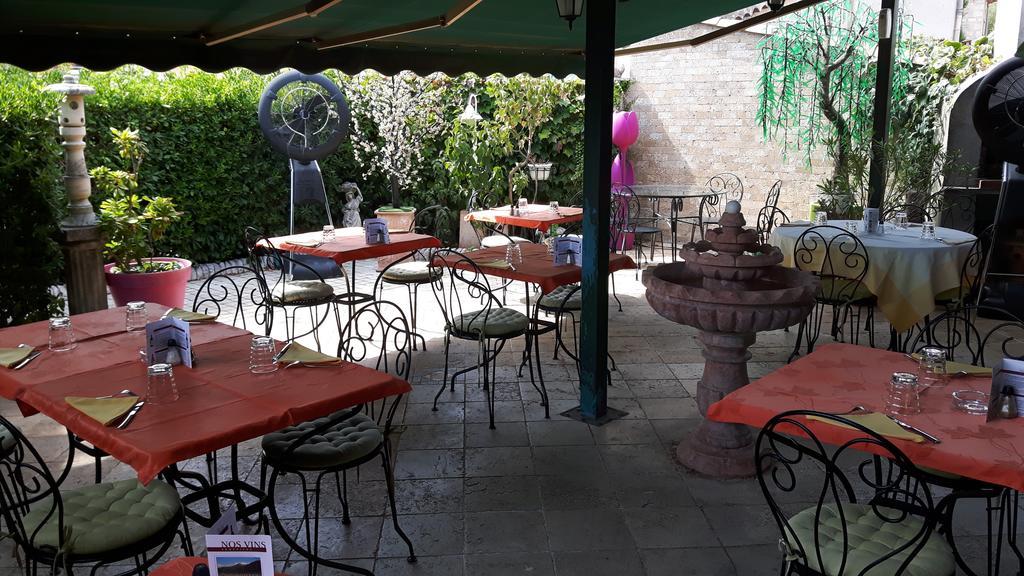 Auberge Les Aromes Grasse Bagian luar foto